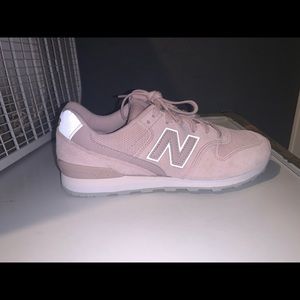 New Balance Pink